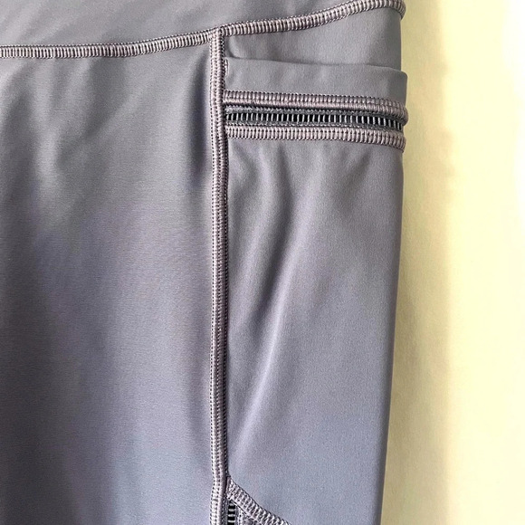 Victoria Sport Mauve Total Knockout Tight Leggings size Small - Picture 5 of 7